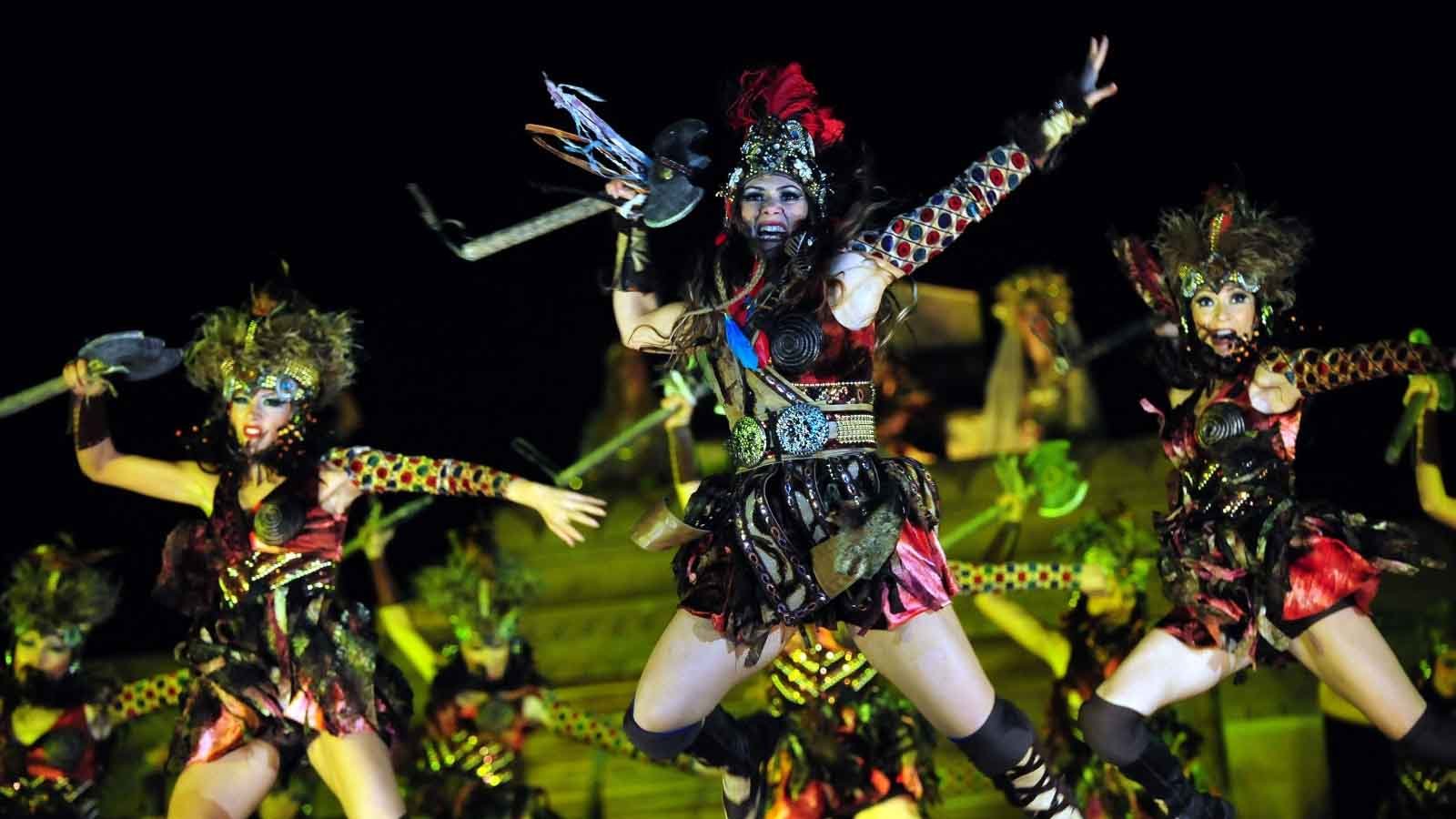 Troya de Anatolian Fire se Encuentra con el Público en el AKM