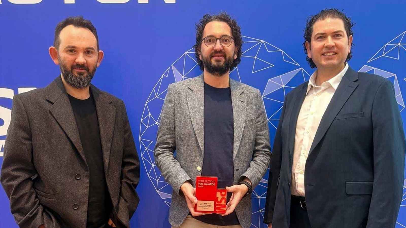 La integración de nómina y finanzas KolayAvans es la ganadora del Premio Mastercard PSM.